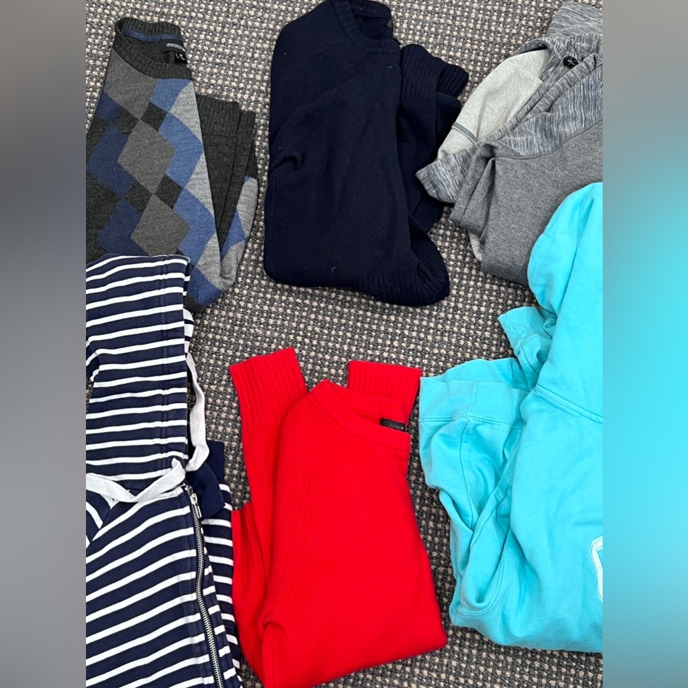 Young Adult Hoodie sweatshirt -LIQUIDATION Bundle (10 Items/Size Vary)